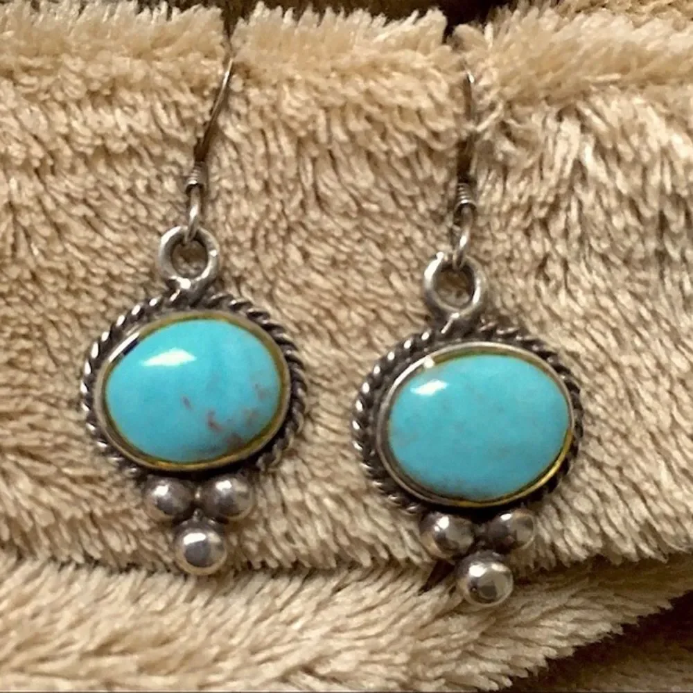 SOLD Vintage Turquoise Rope Encircled Turquoise Sterling Silver Earrings - Picture 4 of 6